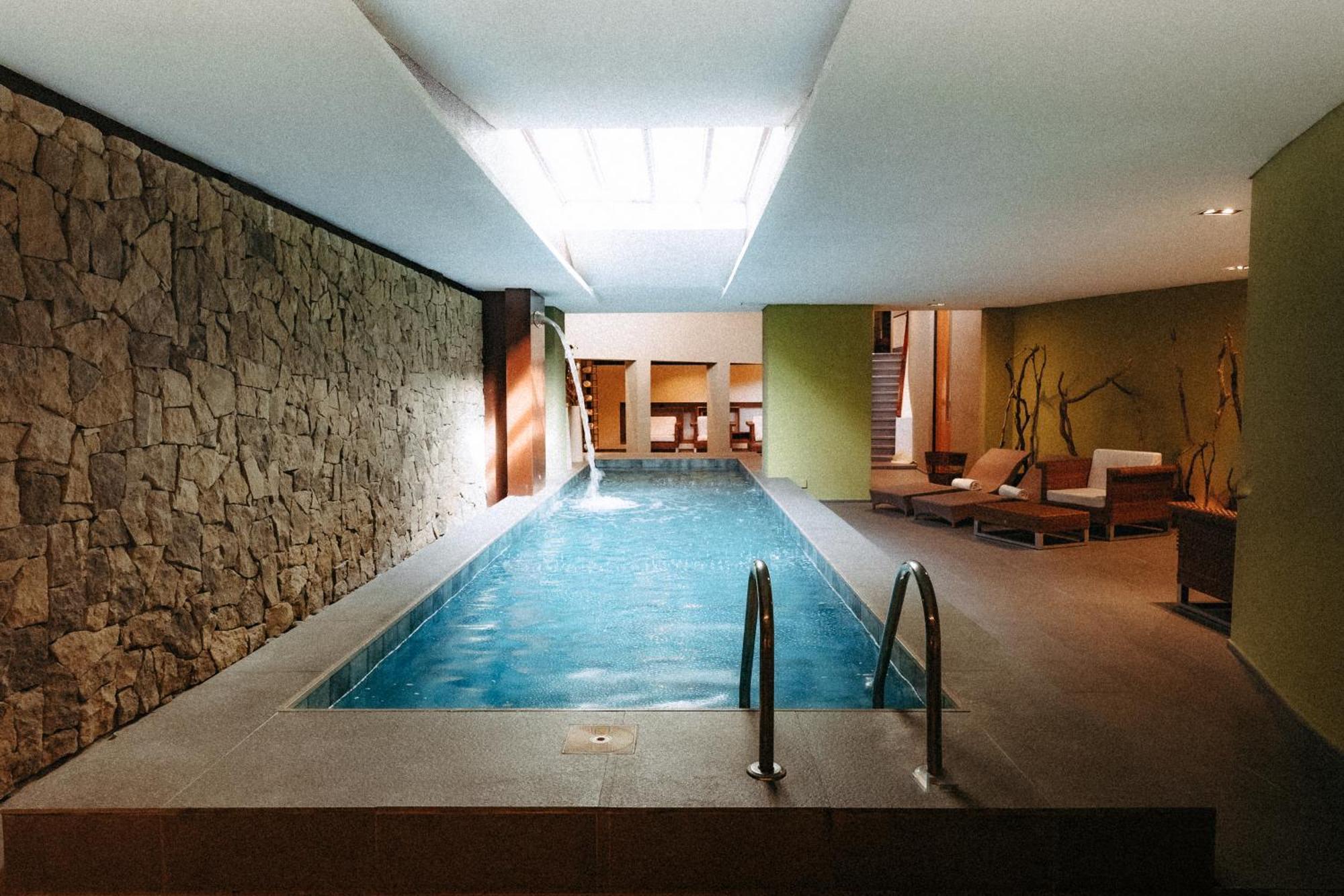 Esplendor By Wyndham El Calafate Hotel Ngoại thất bức ảnh